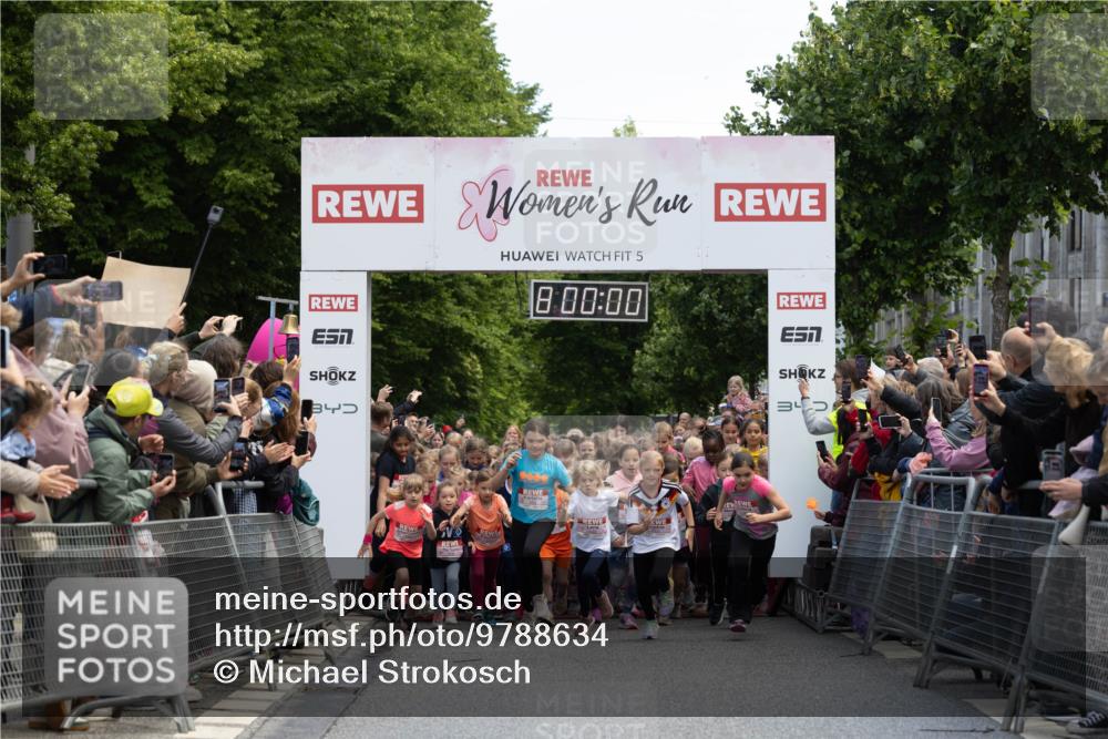 14.06.2026 - REWE Women's Run Michael Strokosch http://msf.ph/oto/9788634 14.06.2026 11:32:43 Laufen 4, 5, 8, 00, 00, 3 meine-sportfotos.de
