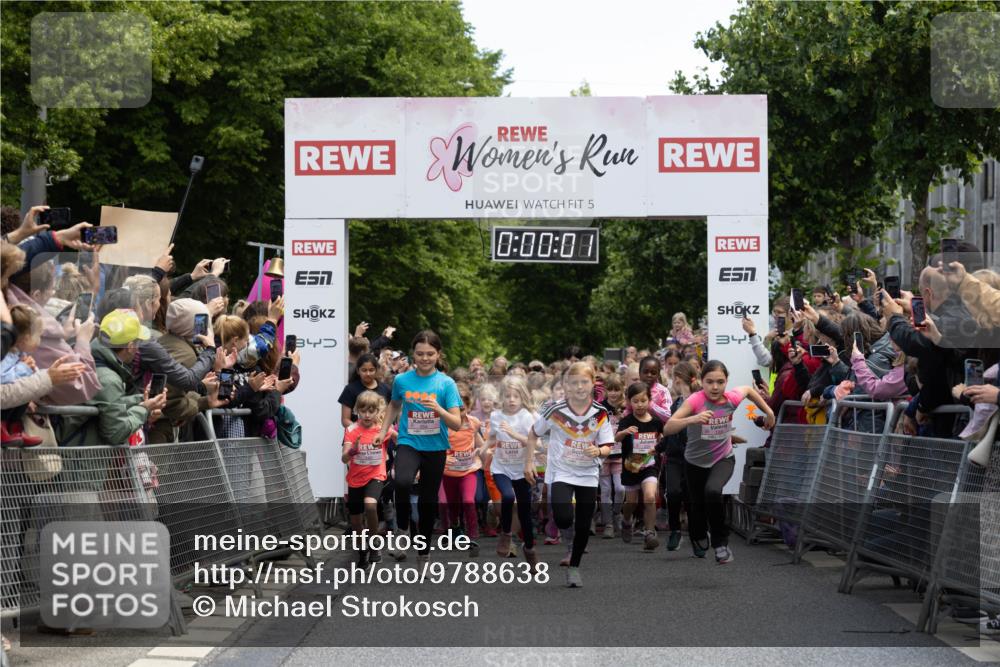 14.06.2026 - REWE Women's Run Michael Strokosch http://msf.ph/oto/9788638 14.06.2026 11:32:44 Laufen 34, 5, 0, 00, 08 meine-sportfotos.de