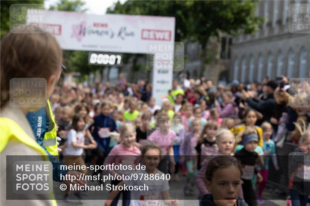 14.06.2026 - REWE Women's Run Michael Strokosch http://msf.ph/oto/9788640 14.06.2026 11:32:50 Laufen  meine-sportfotos.de