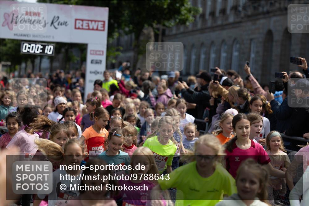 14.06.2026 - REWE Women's Run Michael Strokosch http://msf.ph/oto/9788643 14.06.2026 11:32:53 Laufen 0, 00, 10, 310, 13 meine-sportfotos.de
