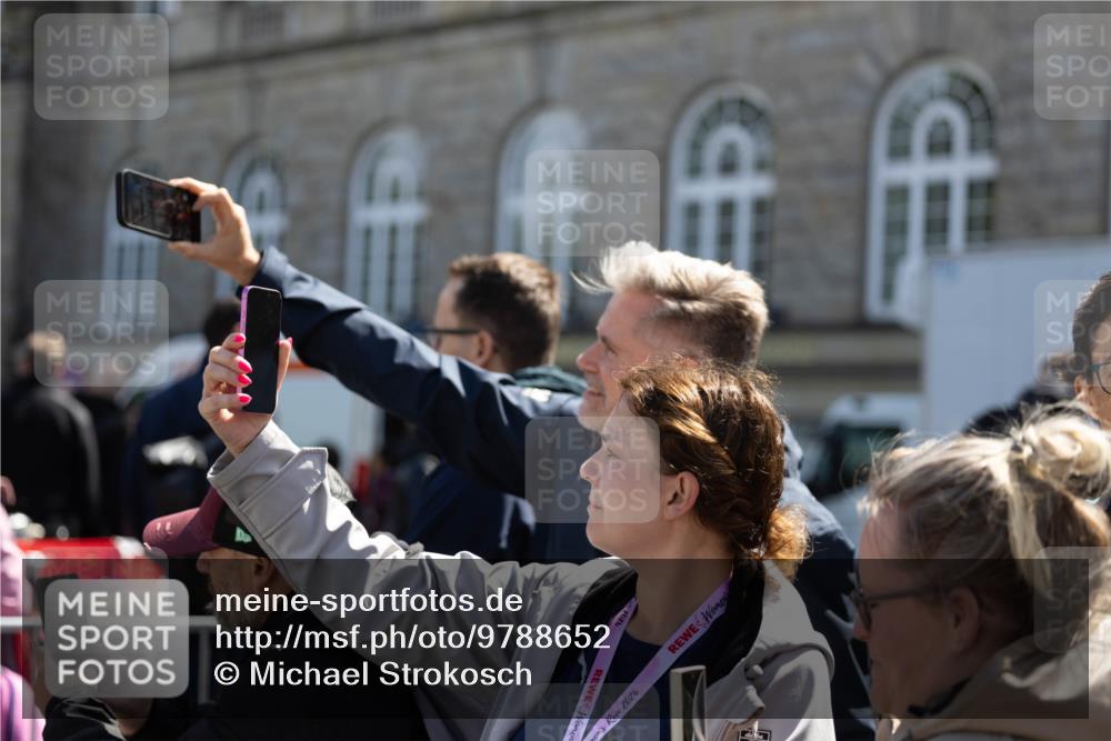 14.06.2026 - REWE Women's Run Michael Strokosch http://msf.ph/oto/9788652 14.06.2026 11:35:45 Laufen 21, 2026, 2026 meine-sportfotos.de