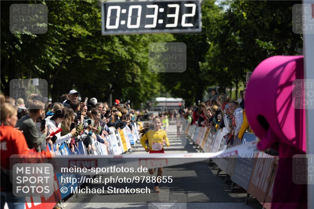 14.06.2026 - REWE Women's Run Michael Strokosch http://msf.ph/oto/9788655 14.06.2026 11:36:15 Laufen 0, 03, 32 meine-sportfotos.de