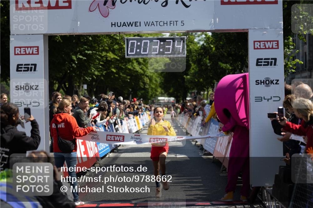 14.06.2026 - REWE Women's Run Michael Strokosch http://msf.ph/oto/9788662 14.06.2026 11:36:16 Laufen 34, 5, 0, 03, 34, 3 meine-sportfotos.de