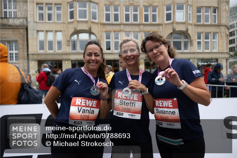14.06.2026 - REWE Women's Run Michael Strokosch http://msf.ph/oto/9788693 14.06.2026 11:03:35 Laufen 92021, 5274, 7, 5892, 5440, 57 meine-sportfotos.de