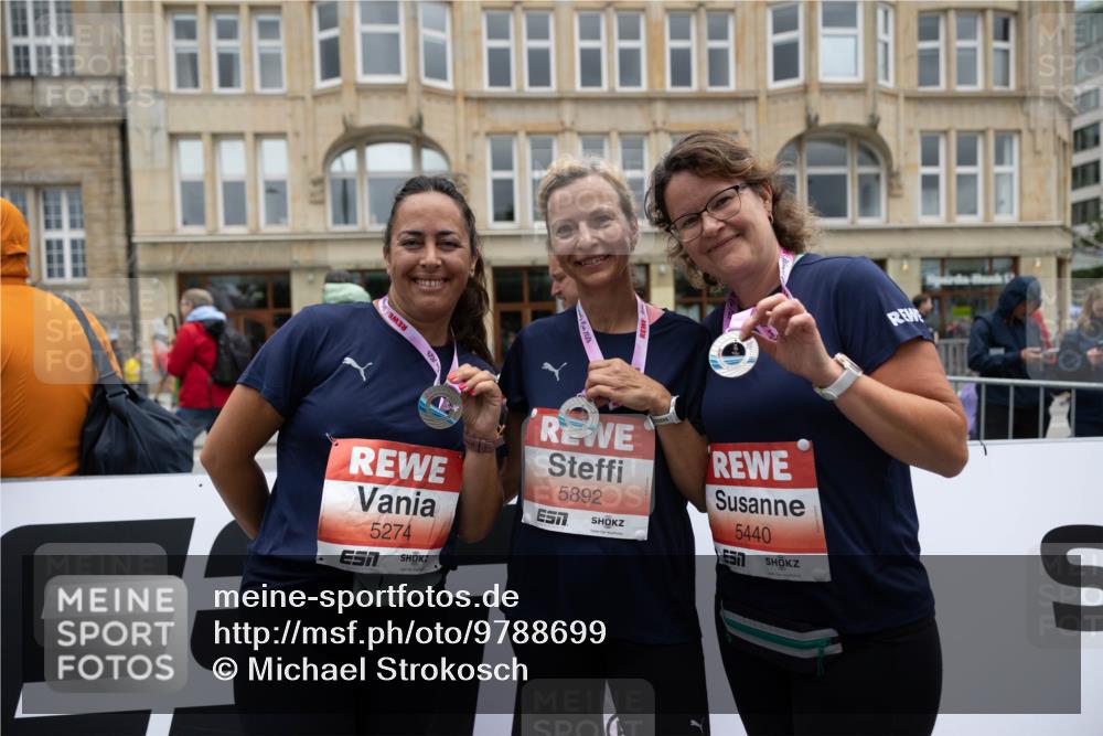 14.06.2026 - REWE Women's Run Michael Strokosch http://msf.ph/oto/9788699 14.06.2026 11:03:36 Laufen 2026, 5274, 5892, 5440 meine-sportfotos.de