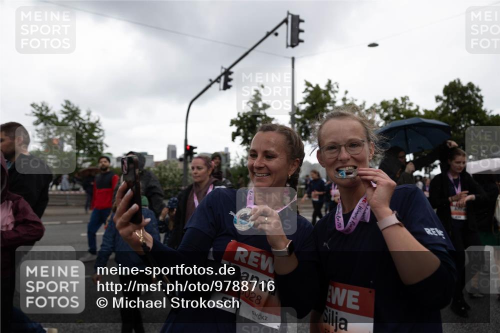 14.06.2026 - REWE Women's Run Michael Strokosch http://msf.ph/oto/9788716 14.06.2026 11:07:05 Laufen 6028, 20 meine-sportfotos.de