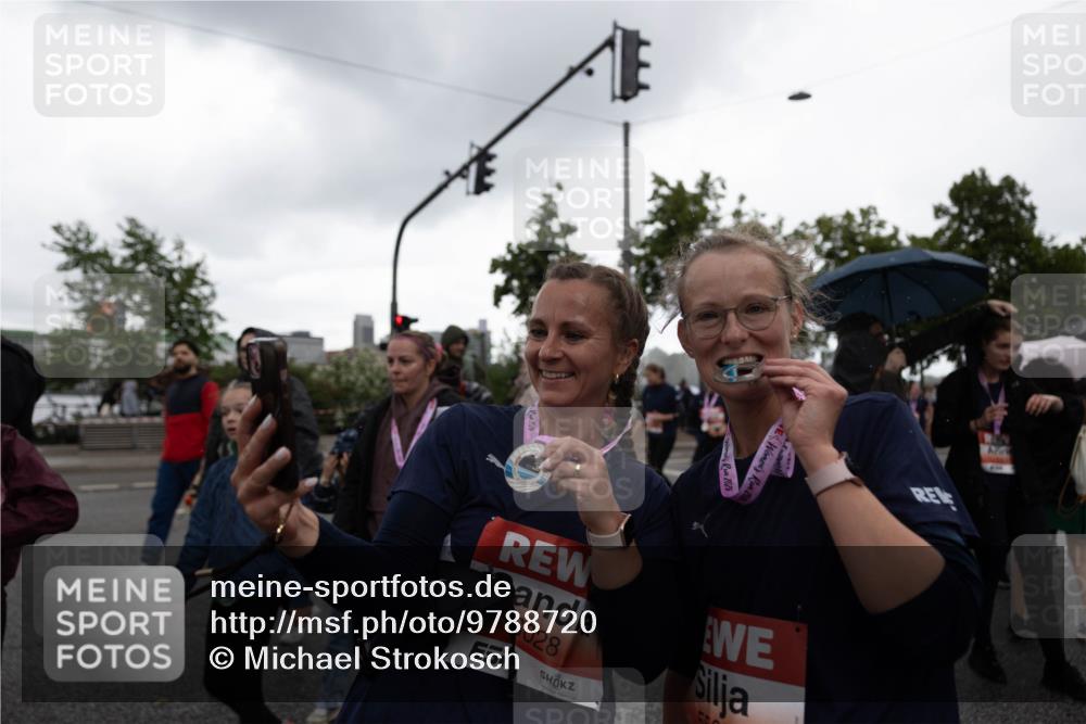 14.06.2026 - REWE Women's Run Michael Strokosch http://msf.ph/oto/9788720 14.06.2026 11:07:06 Laufen 6028 meine-sportfotos.de