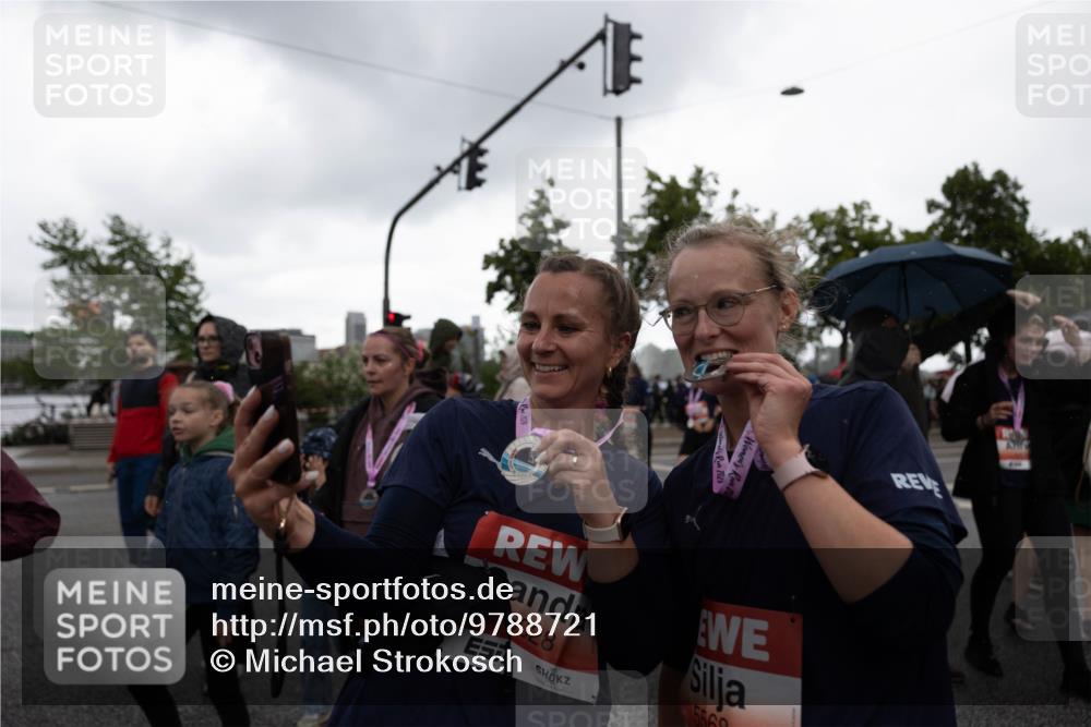 14.06.2026 - REWE Women's Run Michael Strokosch http://msf.ph/oto/9788721 14.06.2026 11:07:06 Laufen 6028, 5568 meine-sportfotos.de