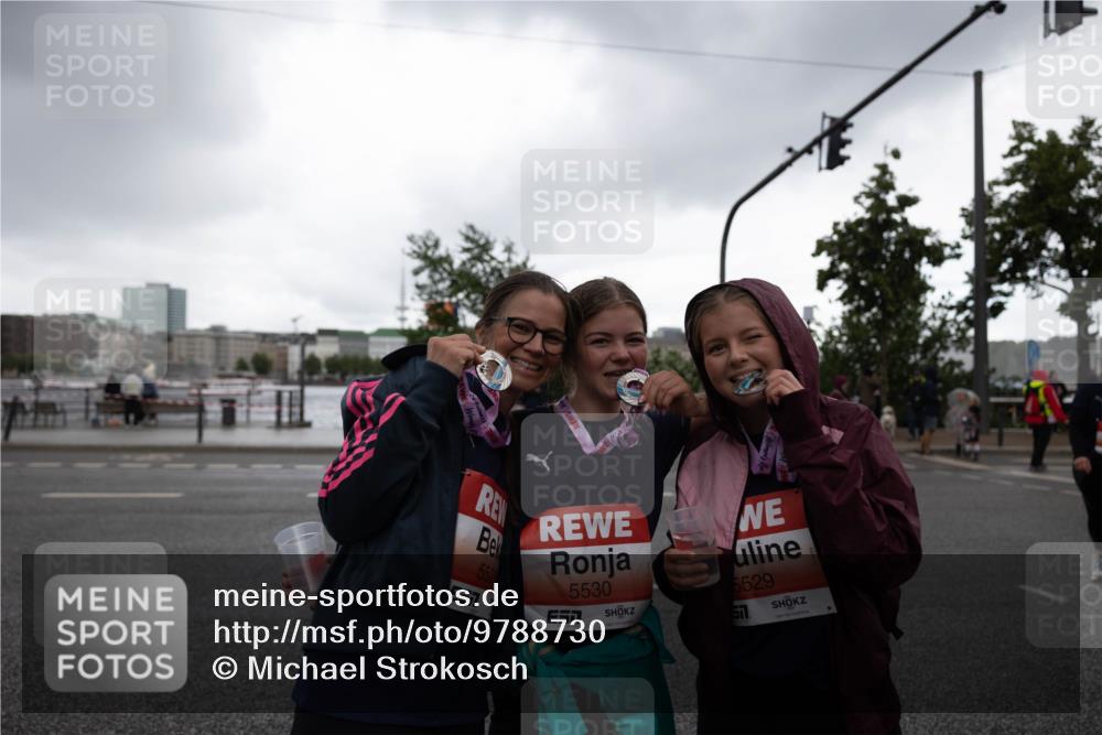 14.06.2026 - REWE Women's Run Michael Strokosch http://msf.ph/oto/9788730 14.06.2026 11:07:15 Laufen 5528, 5530, 5529, 57 meine-sportfotos.de