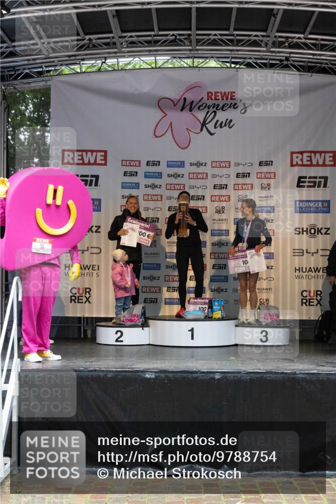 14.06.2026 - REWE Women's Run Michael Strokosch http://msf.ph/oto/9788754 14.06.2026 11:18:20 Laufen 3, 3, 34, 34, 100, 5, 5, 5, 10, 5, 3, 5, 300, 2, 1, 3 meine-sportfotos.de