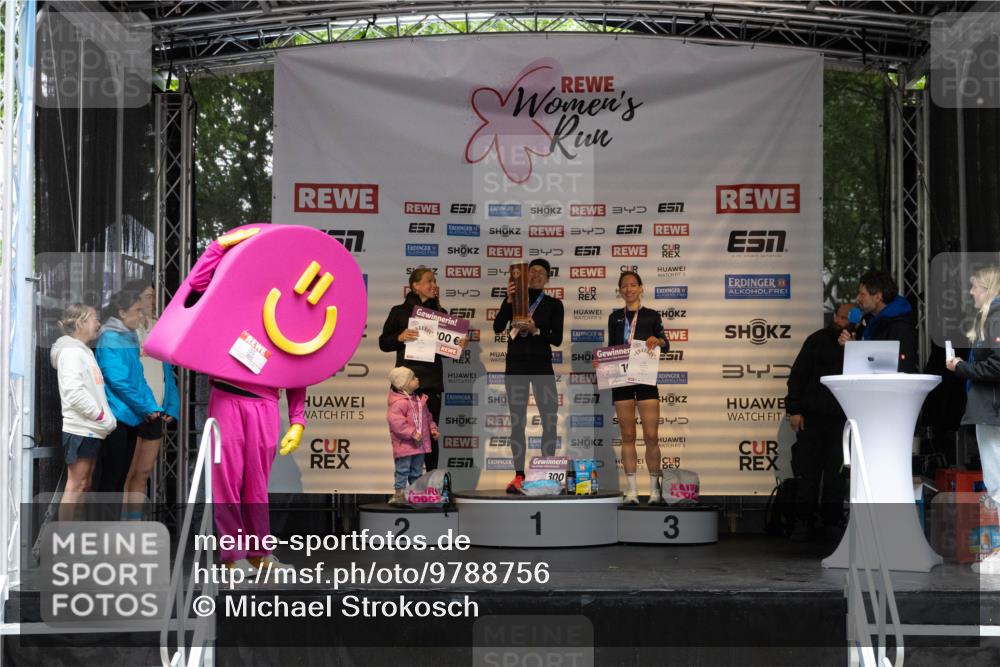 14.06.2026 - REWE Women's Run Michael Strokosch http://msf.ph/oto/9788756 14.06.2026 11:18:22 Laufen 5, 34, 7, 3, 3, 34, 7, 4, 100, 5, 10, 2, 5, 300, 5, 2, 1, 343, 5, 3 meine-sportfotos.de