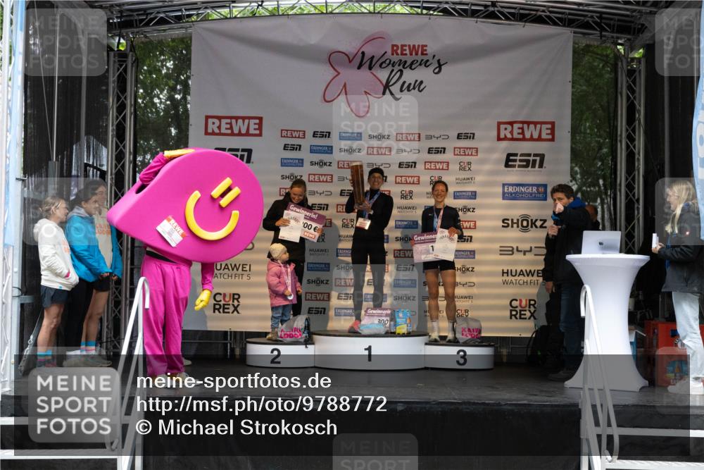14.06.2026 - REWE Women's Run Michael Strokosch http://msf.ph/oto/9788772 14.06.2026 11:18:24 Laufen 3, 3, 3, 5, 5, 100, 5, 2, 2, 5, 300, 345, 1, 3 meine-sportfotos.de
