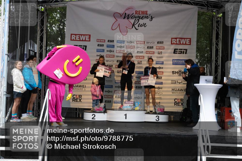 14.06.2026 - REWE Women's Run Michael Strokosch http://msf.ph/oto/9788775 14.06.2026 11:18:25 Laufen 57, 34, 32, 4, 100, 5, 34, 34, 5, 5, 300, 5, 2, 1, 3, 93990 meine-sportfotos.de