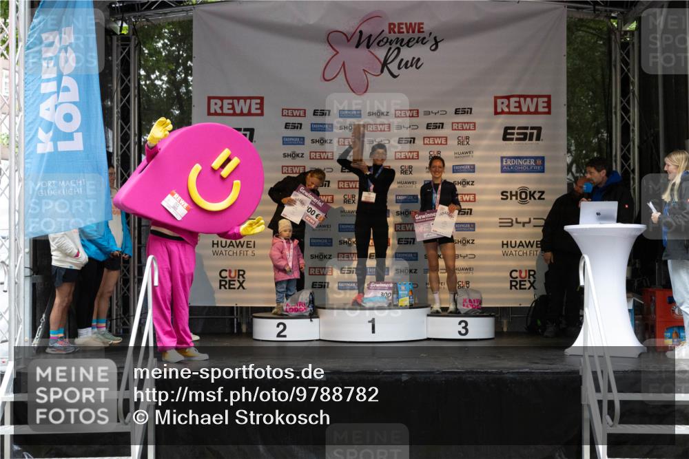 14.06.2026 - REWE Women's Run Michael Strokosch http://msf.ph/oto/9788782 14.06.2026 11:18:29 Laufen 3, 14, 00, 5, 2, 7, 21, 5, 300, 51, 4, 1, 3 meine-sportfotos.de