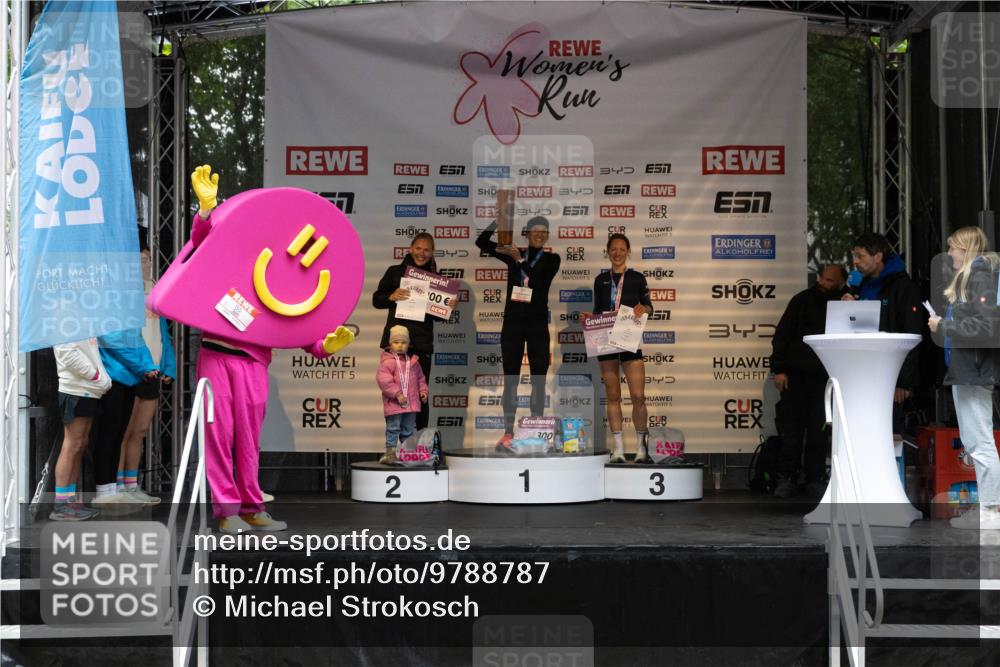 14.06.2026 - REWE Women's Run Michael Strokosch http://msf.ph/oto/9788787 14.06.2026 11:18:29 Laufen 3, 34, 7, 5, 100, 5, 5, 21, 300, 5, 343, 2, 2, 1, 3 meine-sportfotos.de