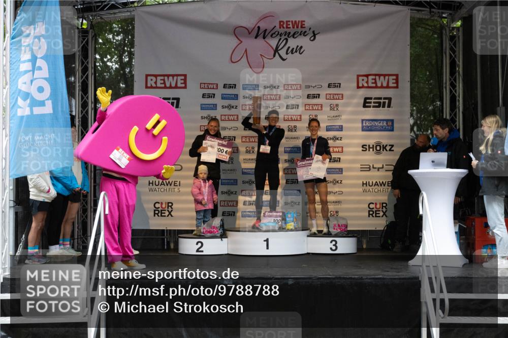 14.06.2026 - REWE Women's Run Michael Strokosch http://msf.ph/oto/9788788 14.06.2026 11:18:29 Laufen 34, 7, 5, 5, 57, 100, 5, 343, 5, 5, 5, 300, 2, 2, 1, 3 meine-sportfotos.de