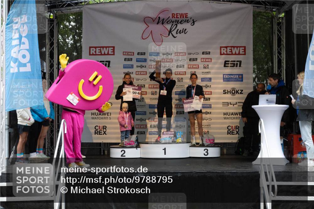14.06.2026 - REWE Women's Run Michael Strokosch http://msf.ph/oto/9788795 14.06.2026 11:18:30 Laufen 557, 100, 5, 5, 57, 5, 5, 345, 4, 300, 2, 1, 3 meine-sportfotos.de