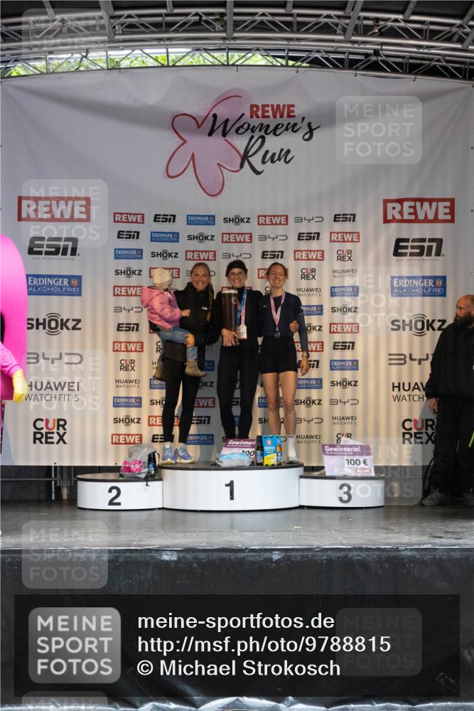 14.06.2026 - REWE Women's Run Michael Strokosch http://msf.ph/oto/9788815 14.06.2026 11:18:58 Laufen 3, 5, 5, 34, 5, 5, 200, 2, 1, 57, 5, 5, 100, 3 meine-sportfotos.de