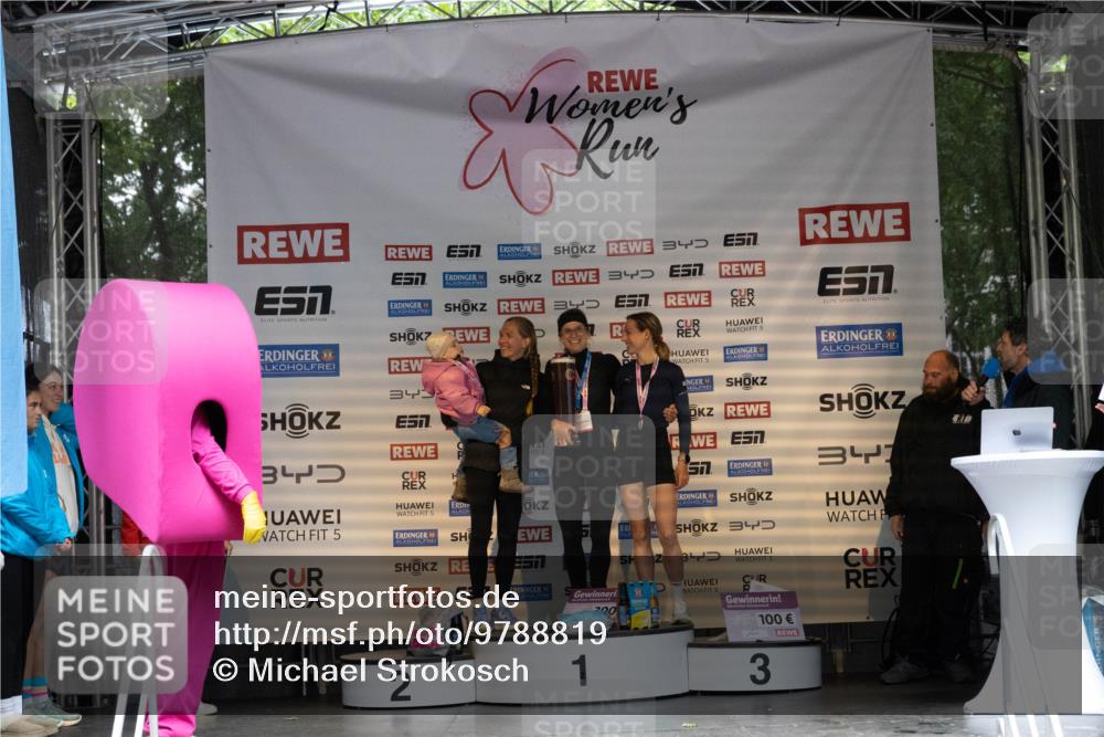 14.06.2026 - REWE Women's Run Michael Strokosch http://msf.ph/oto/9788819 14.06.2026 11:19:00 Laufen 1, 3, 34, 3, 7, 5, 343, 34, 5, 5, 5, 3, 34, 5, 5, 200, 100, 2, 1, 3 meine-sportfotos.de