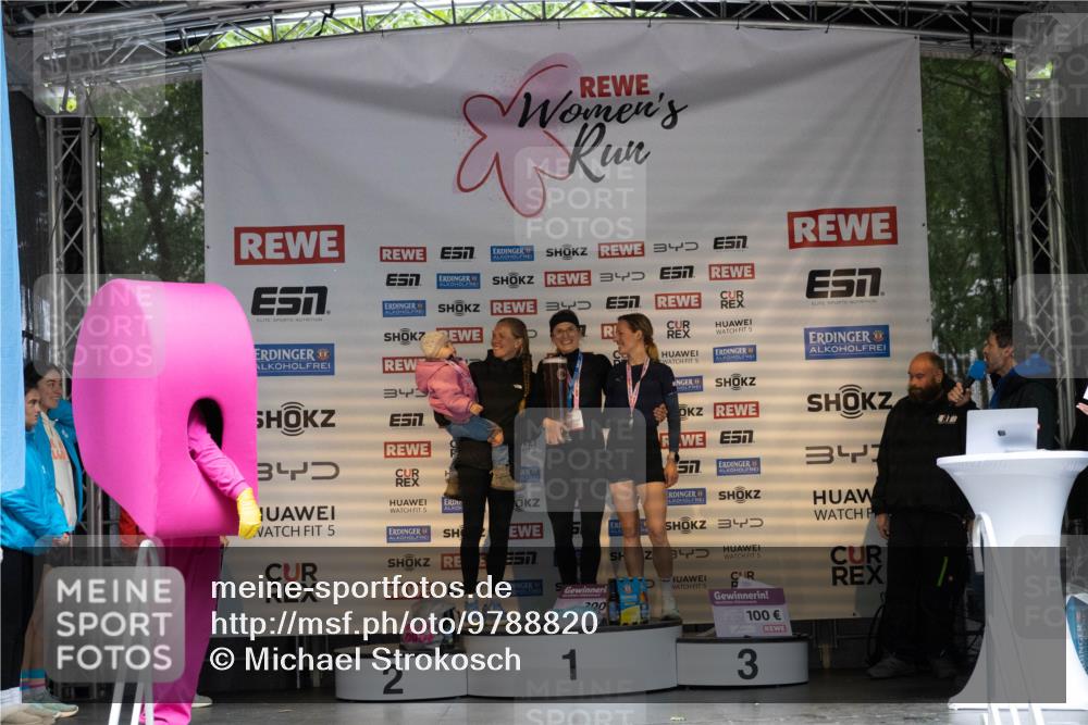 14.06.2026 - REWE Women's Run Michael Strokosch http://msf.ph/oto/9788820 14.06.2026 11:19:00 Laufen 51, 3, 3, 7, 5, 5, 34, 34, 5, 557, 5, 5, 200, 5, 3, 5, 34, 2, 1, 100, 3 meine-sportfotos.de