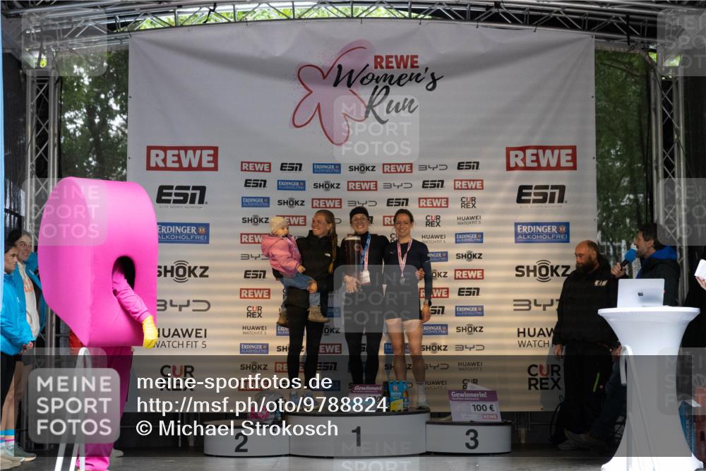 14.06.2026 - REWE Women's Run Michael Strokosch http://msf.ph/oto/9788824 14.06.2026 11:19:00 Laufen 3, 3, 5, 34, 34, 5, 5, 5, 5, 200, 2, 1, 57, 34, 100, 3, 34 meine-sportfotos.de