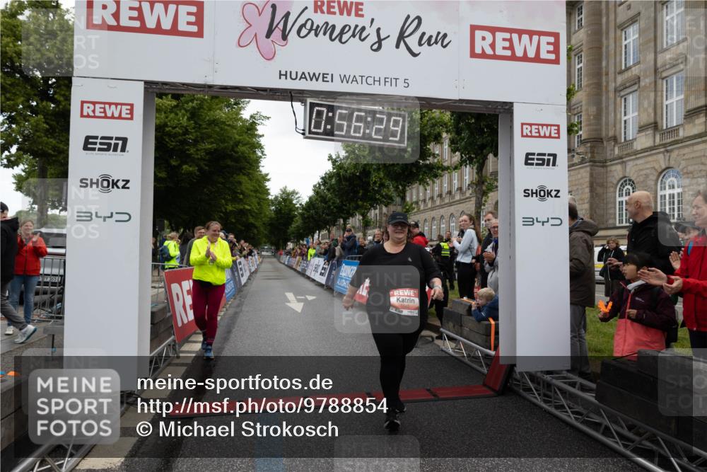 14.06.2026 - REWE Women's Run Michael Strokosch http://msf.ph/oto/9788854 14.06.2026 11:27:17 Laufen 5, 0, 56, 29, 7, 3, 34 meine-sportfotos.de