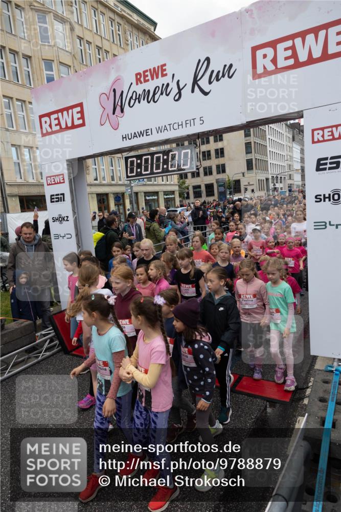 14.06.2026 - REWE Women's Run Michael Strokosch http://msf.ph/oto/9788879 14.06.2026 11:28:23 Laufen 5, 0, 00, 00, 340 meine-sportfotos.de