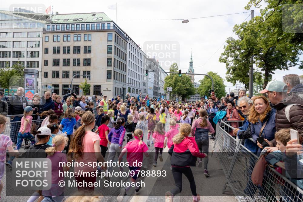 14.06.2026 - REWE Women's Run Michael Strokosch http://msf.ph/oto/9788893 14.06.2026 11:33:24 Laufen  meine-sportfotos.de