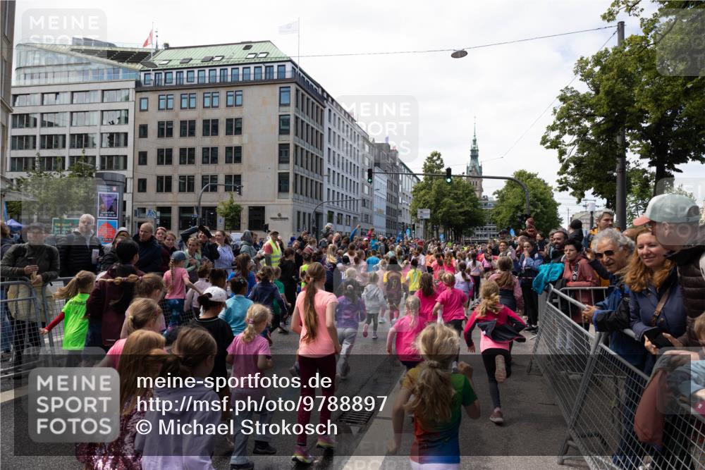 14.06.2026 - REWE Women's Run Michael Strokosch http://msf.ph/oto/9788897 14.06.2026 11:33:25 Laufen  meine-sportfotos.de