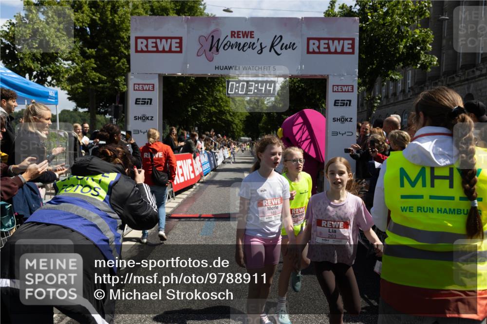 14.06.2026 - REWE Women's Run Michael Strokosch http://msf.ph/oto/9788911 14.06.2026 11:36:42 Laufen 5, 0, 03, 44, 34, 169, 263 meine-sportfotos.de