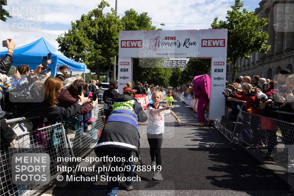 14.06.2026 - REWE Women's Run Michael Strokosch http://msf.ph/oto/9788919 14.06.2026 11:36:53 Laufen 5, 0, 03, 56, 34, 34 meine-sportfotos.de
