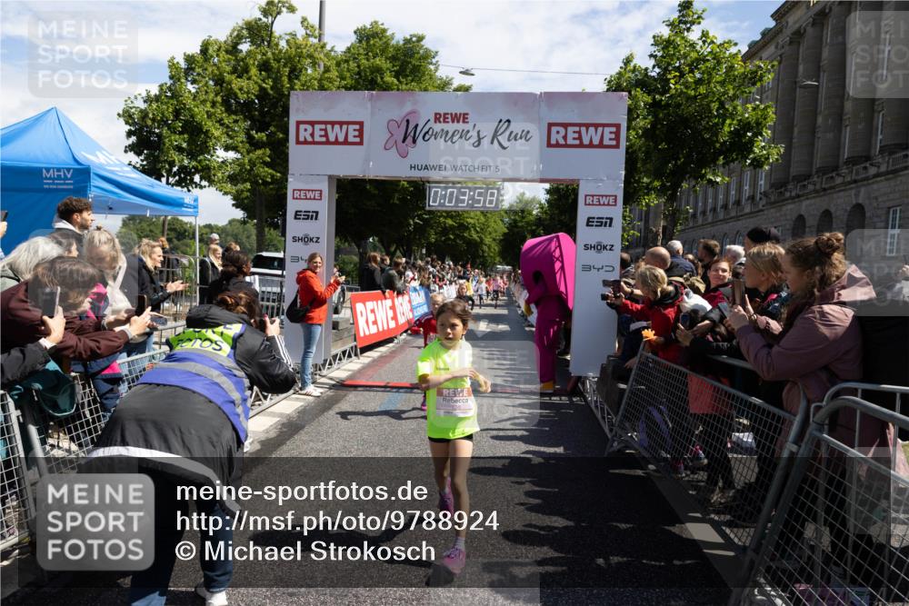 14.06.2026 - REWE Women's Run Michael Strokosch http://msf.ph/oto/9788924 14.06.2026 11:36:55 Laufen 5, 0, 03, 58, 3, 138, 34 meine-sportfotos.de