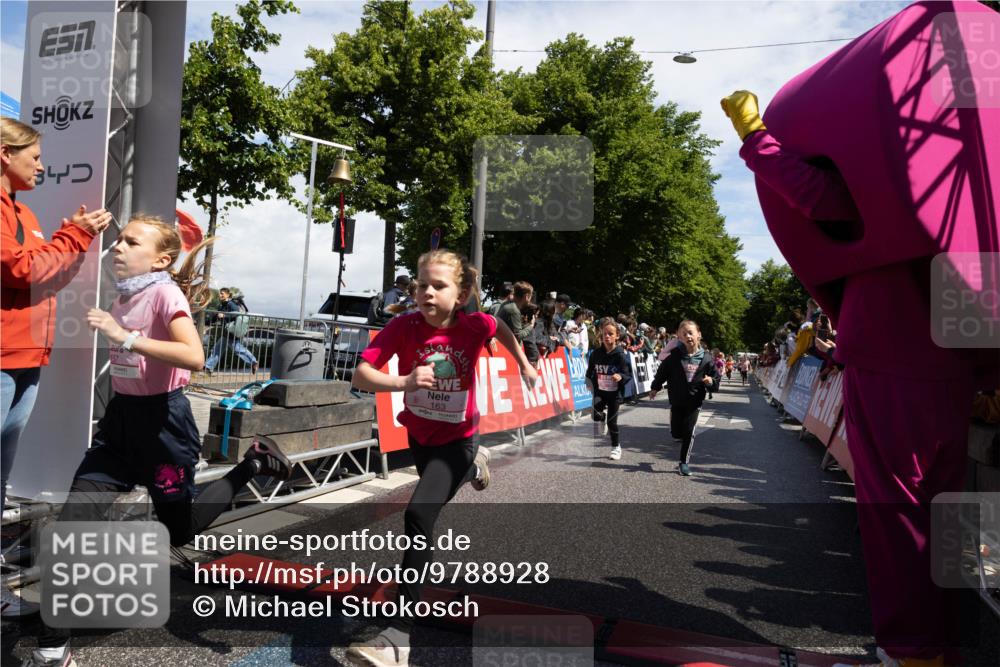 14.06.2026 - REWE Women's Run Michael Strokosch http://msf.ph/oto/9788928 14.06.2026 11:37:02 Laufen 517, 3, 163 meine-sportfotos.de