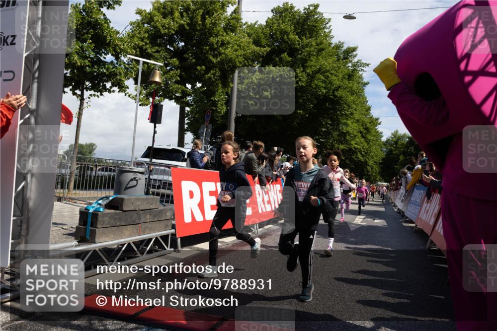 14.06.2026 - REWE Women's Run Michael Strokosch http://msf.ph/oto/9788931 14.06.2026 11:37:03 Laufen 137 meine-sportfotos.de