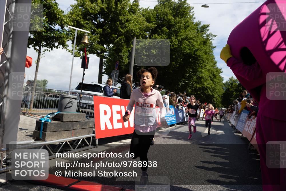14.06.2026 - REWE Women's Run Michael Strokosch http://msf.ph/oto/9788938 14.06.2026 11:37:04 Laufen 182 meine-sportfotos.de