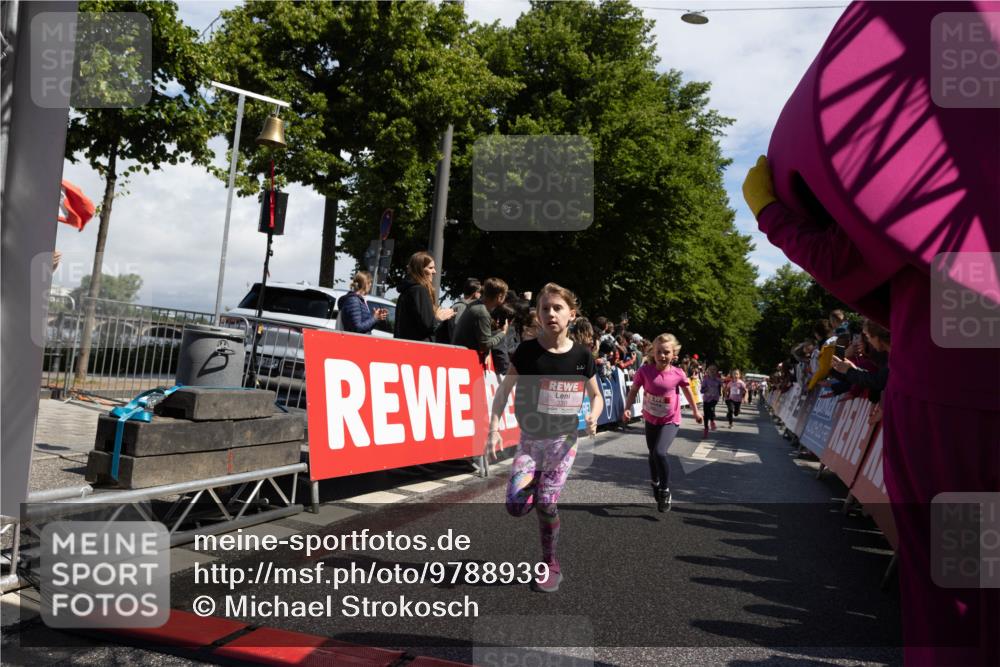 14.06.2026 - REWE Women's Run Michael Strokosch http://msf.ph/oto/9788939 14.06.2026 11:37:05 Laufen  meine-sportfotos.de