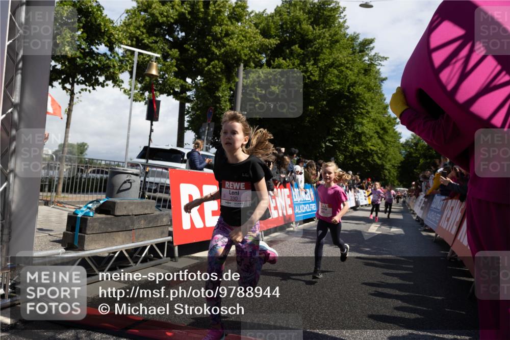 14.06.2026 - REWE Women's Run Michael Strokosch http://msf.ph/oto/9788944 14.06.2026 11:37:05 Laufen 330 meine-sportfotos.de