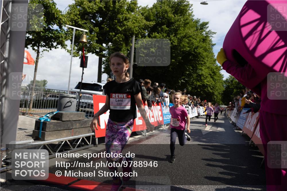 14.06.2026 - REWE Women's Run Michael Strokosch http://msf.ph/oto/9788946 14.06.2026 11:37:05 Laufen 330 meine-sportfotos.de