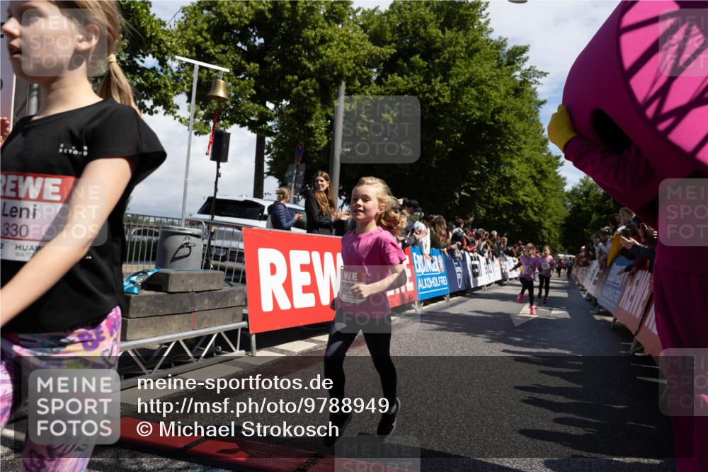 14.06.2026 - REWE Women's Run Michael Strokosch http://msf.ph/oto/9788949 14.06.2026 11:37:06 Laufen 330, 2, 205, 38 meine-sportfotos.de