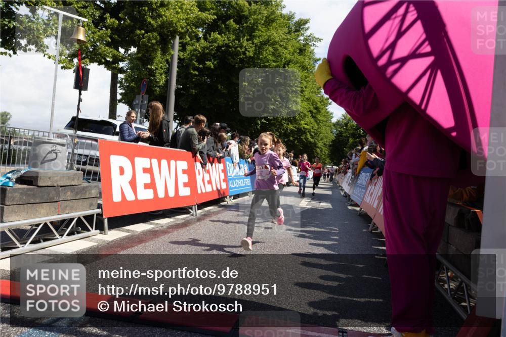 14.06.2026 - REWE Women's Run Michael Strokosch http://msf.ph/oto/9788951 14.06.2026 11:37:07 Laufen  meine-sportfotos.de