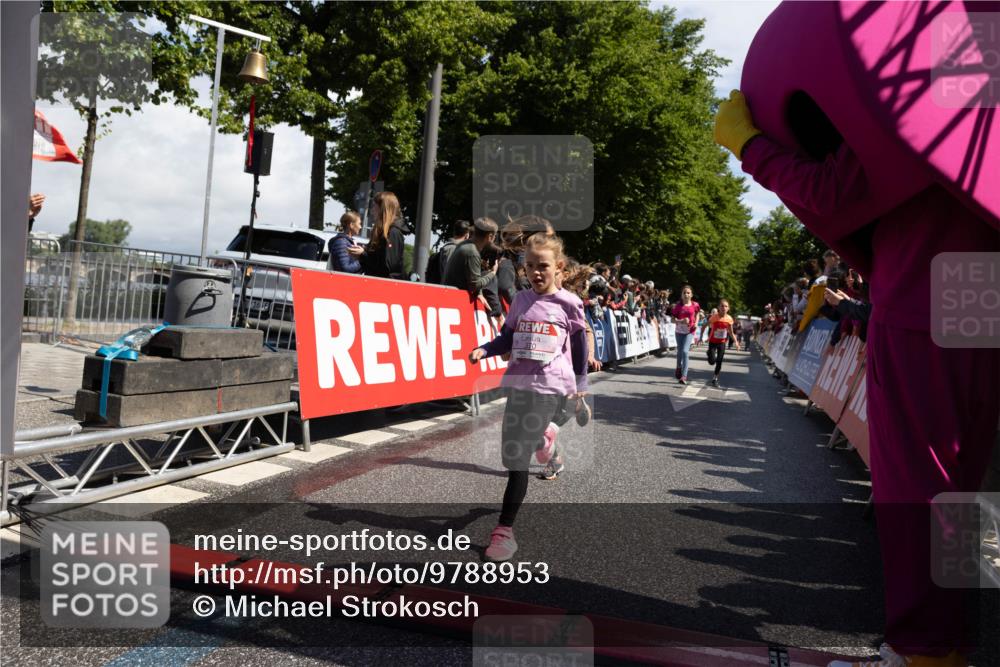 14.06.2026 - REWE Women's Run Michael Strokosch http://msf.ph/oto/9788953 14.06.2026 11:37:08 Laufen 370 meine-sportfotos.de