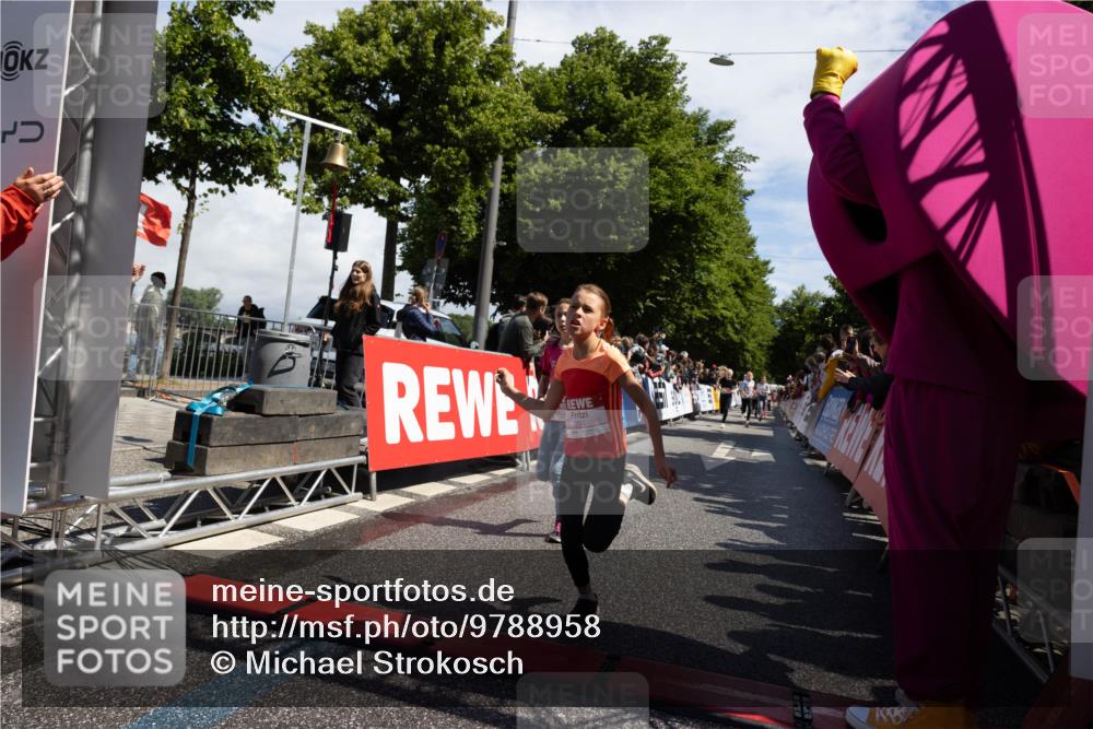 14.06.2026 - REWE Women's Run Michael Strokosch http://msf.ph/oto/9788958 14.06.2026 11:37:10 Laufen 204 meine-sportfotos.de