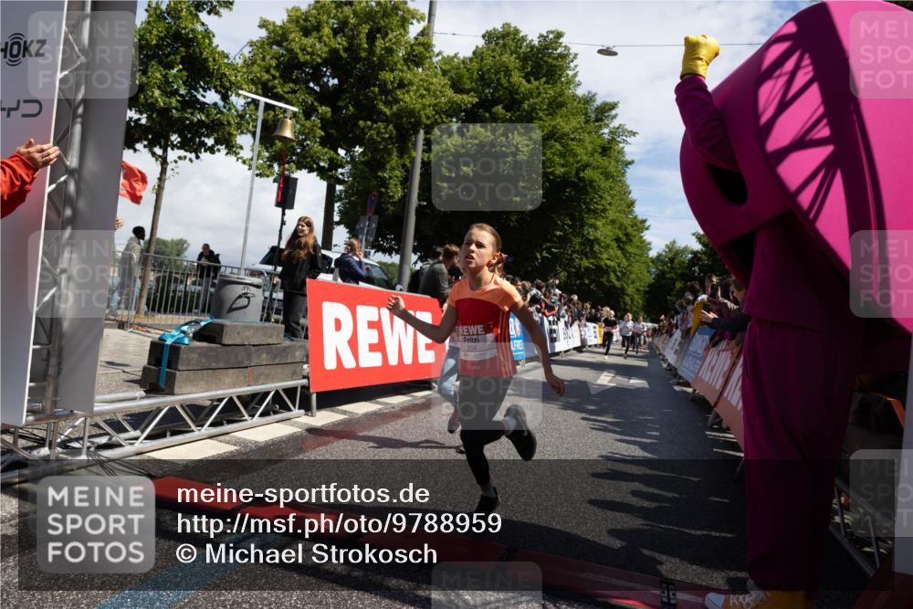 14.06.2026 - REWE Women's Run Michael Strokosch http://msf.ph/oto/9788959 14.06.2026 11:37:10 Laufen 204 meine-sportfotos.de