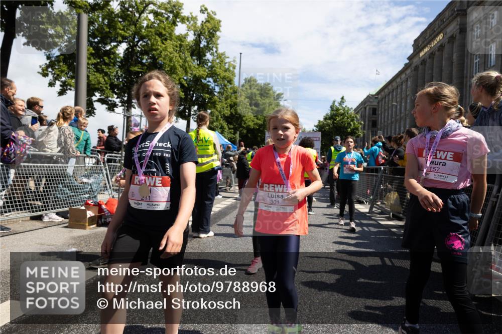 14.06.2026 - REWE Women's Run Michael Strokosch http://msf.ph/oto/9788968 14.06.2026 11:37:35 Laufen 211, 5, 2023, 301, 157 meine-sportfotos.de