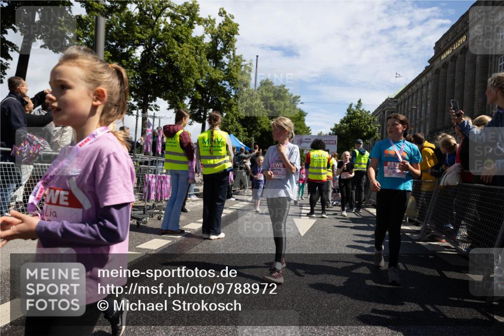 14.06.2026 - REWE Women's Run Michael Strokosch http://msf.ph/oto/9788972 14.06.2026 11:37:37 Laufen 232, 0, 0 meine-sportfotos.de