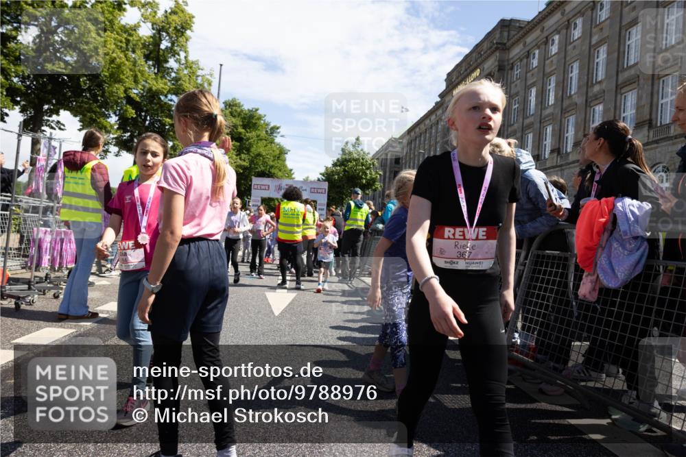 14.06.2026 - REWE Women's Run Michael Strokosch http://msf.ph/oto/9788976 14.06.2026 11:37:42 Laufen 367 meine-sportfotos.de