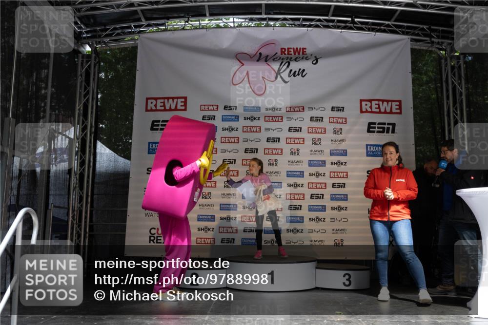 14.06.2026 - REWE Women's Run Michael Strokosch http://msf.ph/oto/9788998 14.06.2026 11:55:18 Laufen 3, 34, 3, 57, 3, 4, 5, 5, 5, 5, 5, 5, 7, 34, 34, 5, 34, 2, 1, 3 meine-sportfotos.de