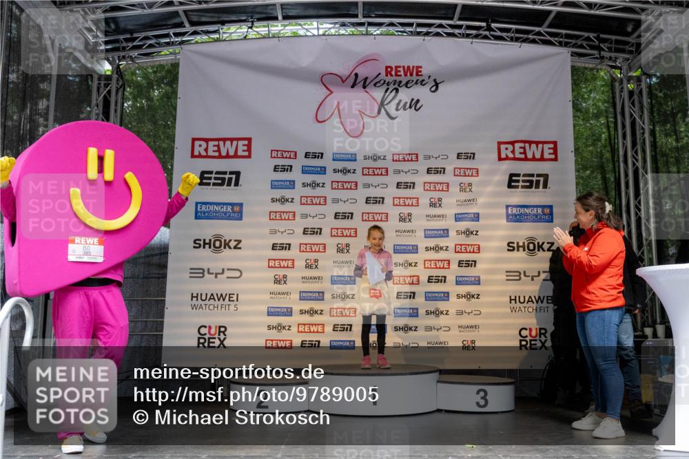 14.06.2026 - REWE Women's Run Michael Strokosch http://msf.ph/oto/9789005 14.06.2026 11:55:31 Laufen 385, 7, 4, 5, 3, 3, 3, 34, 3, 345, 57, 5, 5, 7, 5, 5, 5, 5, 34, 3, 34, 5, 34, 2, 1, 3 meine-sportfotos.de