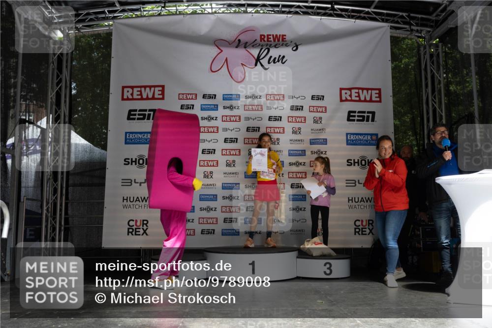 14.06.2026 - REWE Women's Run Michael Strokosch http://msf.ph/oto/9789008 14.06.2026 11:56:51 Laufen 3, 7, 3, 34, 5, 5, 34, 3, 5, 5, 7, 34, 5, 34, 1, 3 meine-sportfotos.de