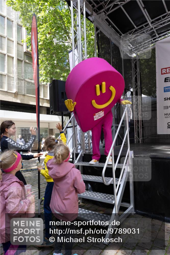 14.06.2026 - REWE Women's Run Michael Strokosch http://msf.ph/oto/9789031 14.06.2026 11:59:07 Laufen  meine-sportfotos.de